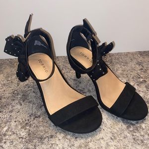 Torrid bow ankle heels